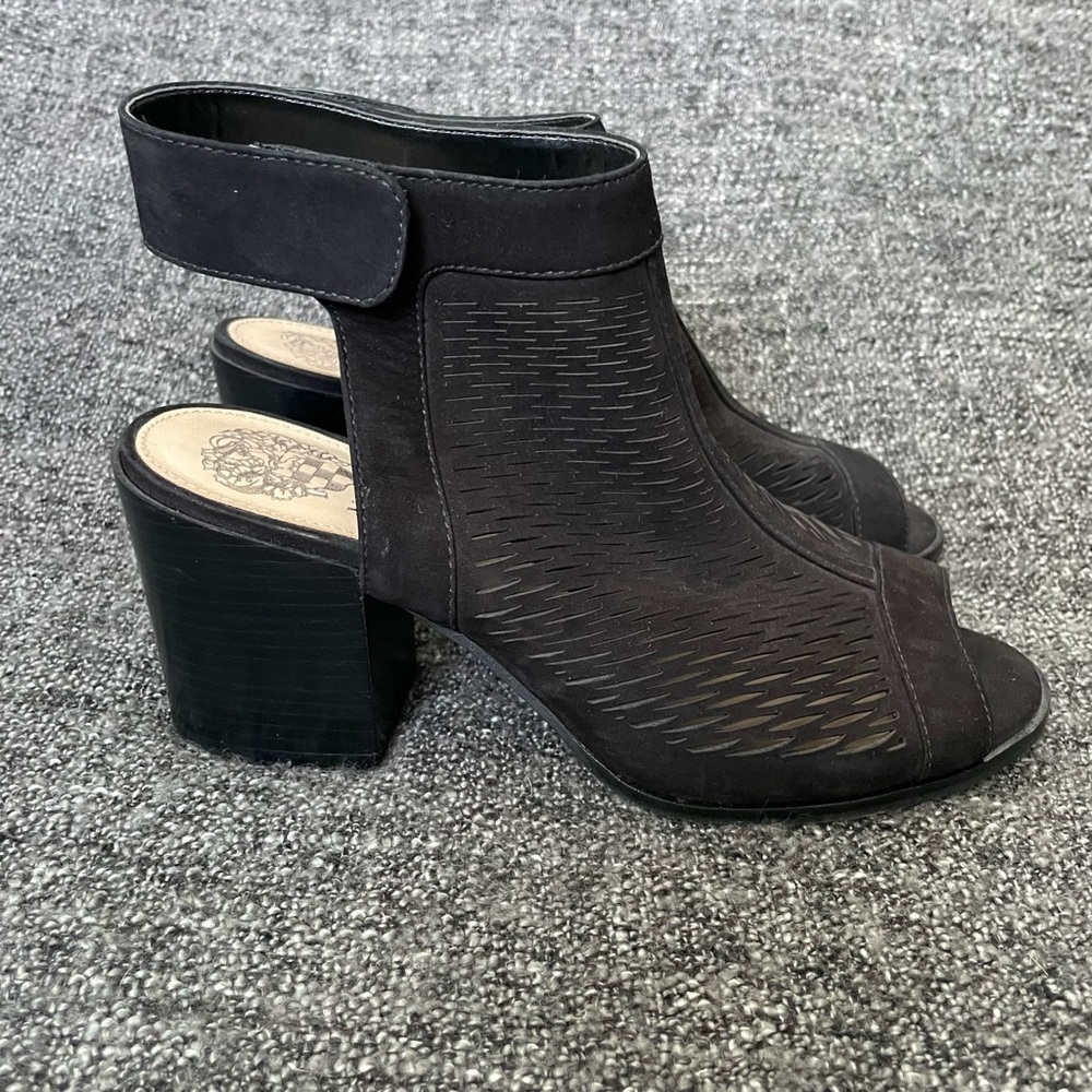 NEW Vince Camuto Lavette Perforated Peep Toe Bootie Black Suede Strap Women’s 7